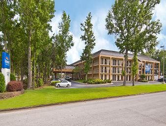 Baymont Inn and Suites Pensacola