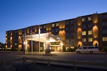 Radisson Hotel and Suites Chelmsford / Lowell
