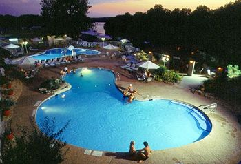 Resort at Port Arrowhead