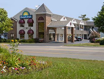 Days Inn Mackinaw City – Lakeview