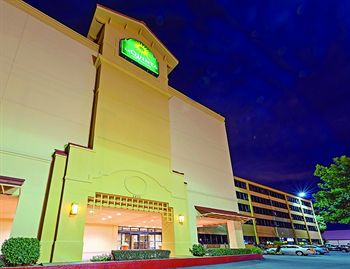 La Quinta Inn & Suites New Orleans Airport