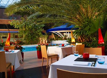 Sheraton Skyline Hotel London Heathrow