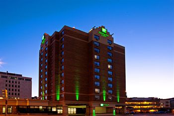 Holiday Inn & Suites Winnipeg Downtown
