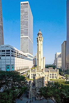 The Ritz-Carlton Chicago – A Four Seasons Hotel