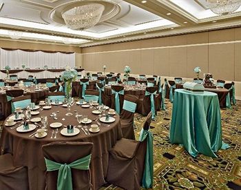 Crowne Plaza Lansing West