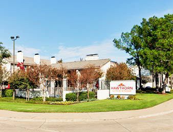 Hawthorn Suites by Wyndham Arlington / DFW South
