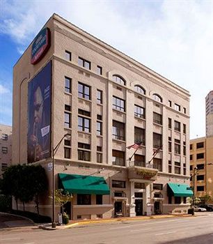 Courtyard by Marriott Columbus Downtown