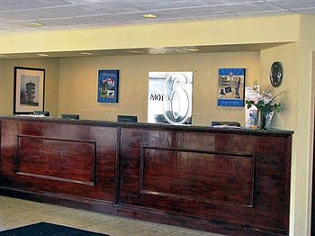 Motel 6 Harbor South