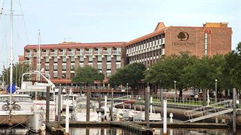 DoubleTree by Hilton Hotel New Bern Riverfront