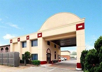 Econo Lodge Inn & Suites