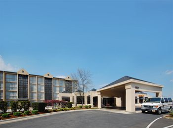Best Western Plus Airport East/Expo Center