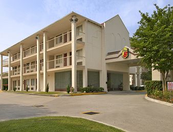 Super 8 Spring/The Woodlands Area