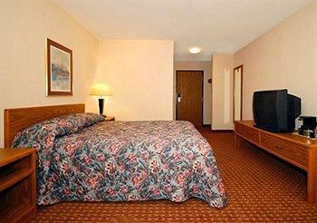 Baymont Inn & Suites Wisconsin Dells