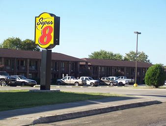 Super 8 Universal City