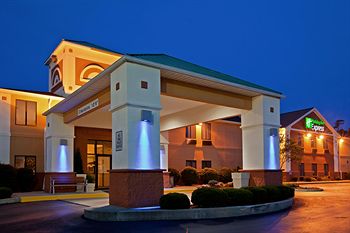 Holiday Inn Express Cloverdale