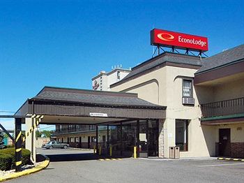 Days Inn Newark Liberty International Airport