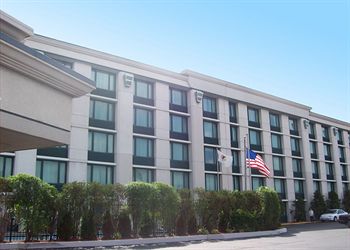 Clarion Hotel Midway Airport