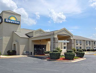 Days Inn Yadkinville