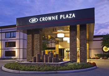 Crowne Plaza Suffern – Mahwah
