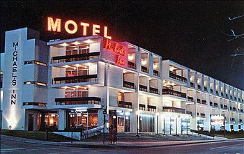 Michael's Inn Fallsview Hotel