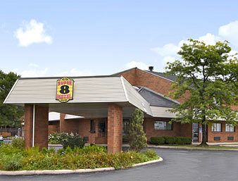 Super 8 Beachwood / Cleveland Area