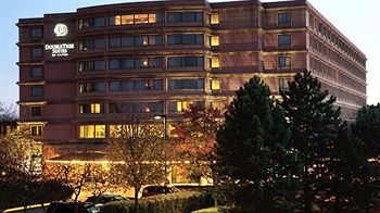 DoubleTree Suites by Hilton Htl & Conf Cntr Downers Grove