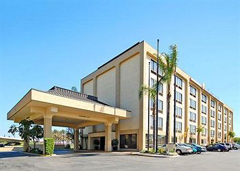 Comfort Inn and Suites Anaheim