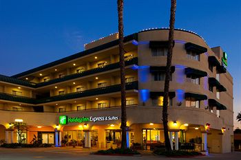 Holiday Inn Express Hotel and Suites Pasadena-Colorado Blvd