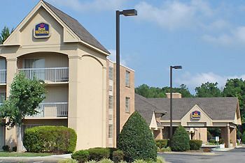 Best Western Raleigh North – Downtown