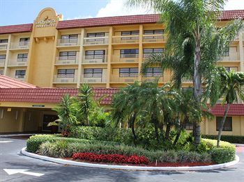 La Quinta Inn & Suites Coral Springs University Drive
