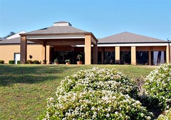 Quality Inn & Suites Pensacola