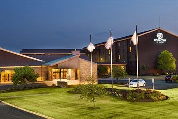 DoubleTree by Hilton Collinsville – St. Louis