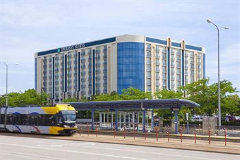 Embassy Suites Hotel – Minneapolis Airport