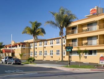 Ramada San Diego Airport