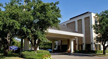 Hampton Inn Dallas- Addison