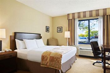 THE Hotel @ UTMC