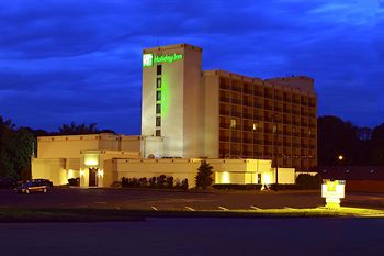 Holiday Inn Saddle Brook