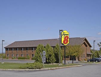 Super 8 Ticonderoga