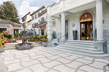 Montebello Splendid Hotel