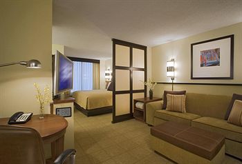 Hyatt Place Atlanta Airport-South
