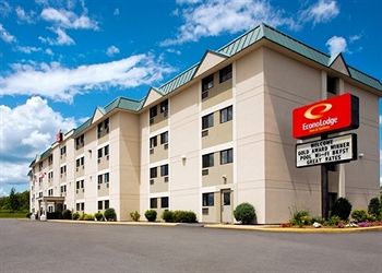 Econo Lodge Inn & Suites Bangor