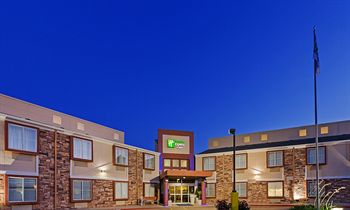 Holiday Inn Express Hotel & Suites ArlingtonINSERT INTO `wp_posts` VALUES (Six Flags Area)