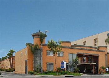 Rodeway Inn & Suites Anaheim
