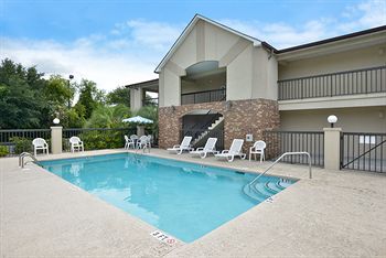 Howard Johnson Express Inn-Savannah, GA