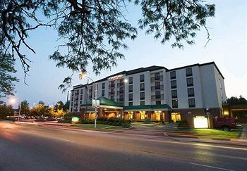 Courtyard by Marriott Bloomington