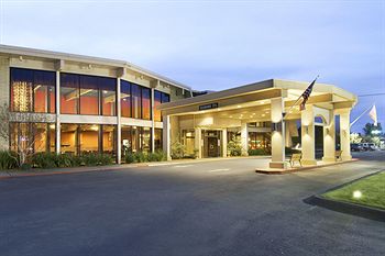 Red Lion Hotel Redding