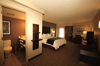 DoubleTree by Hilton Hotel & Conference Centre Regina