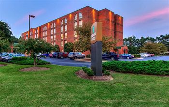 Embassy Suites Williamsburg