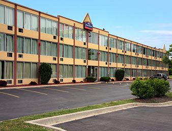 Howard Johnson Addison O'Hare Airport