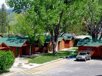 Buffalo Bill Village Cabins